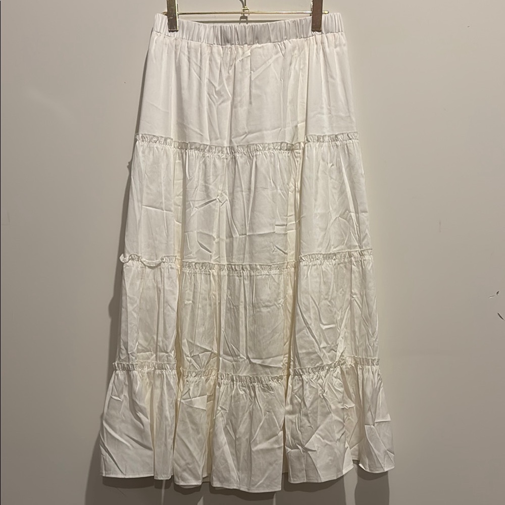 Commense Commense Cream Tiered Maxi Skirt size  XL
